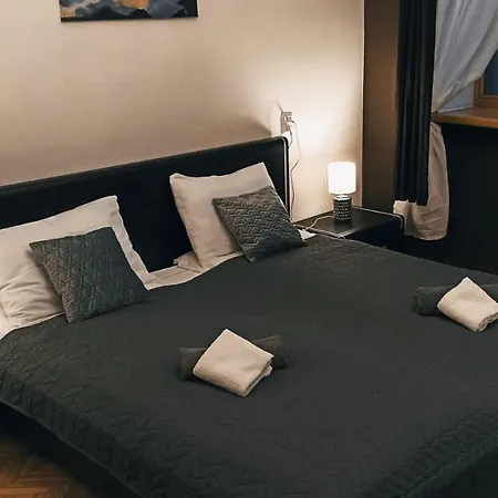 Ideally Located Center 2 Bedrooms Spacious Lägenhet *